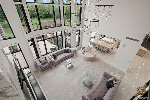 21165 Bridle Run, Novi, MI 48167