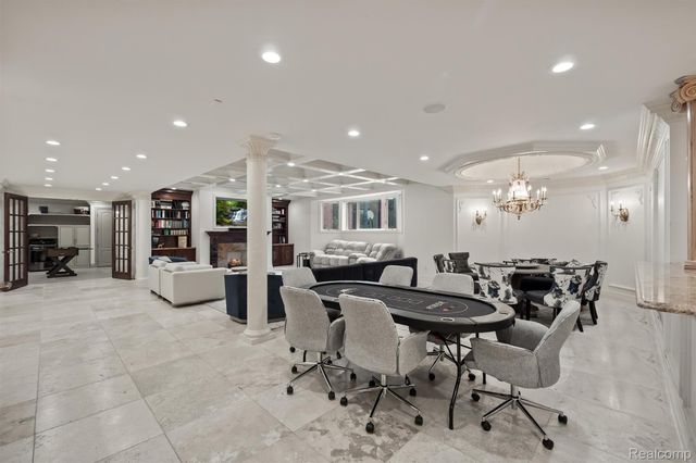 21165 Bridle Run, Novi, MI 48167