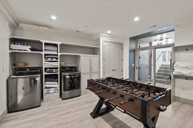 21165 Bridle Run, Novi, MI 48167