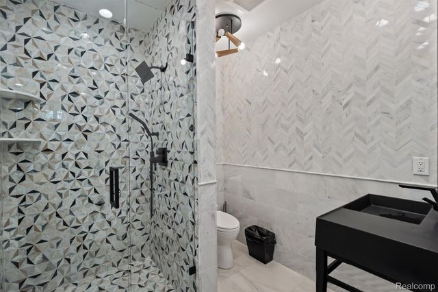 21165 Bridle Run, Novi, MI 48167
