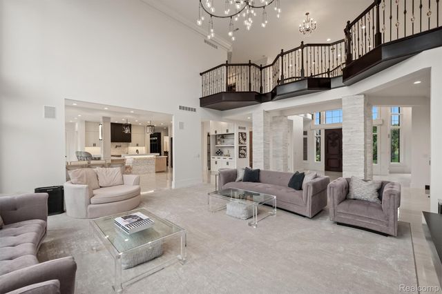 21165 Bridle Run, Novi, MI 48167