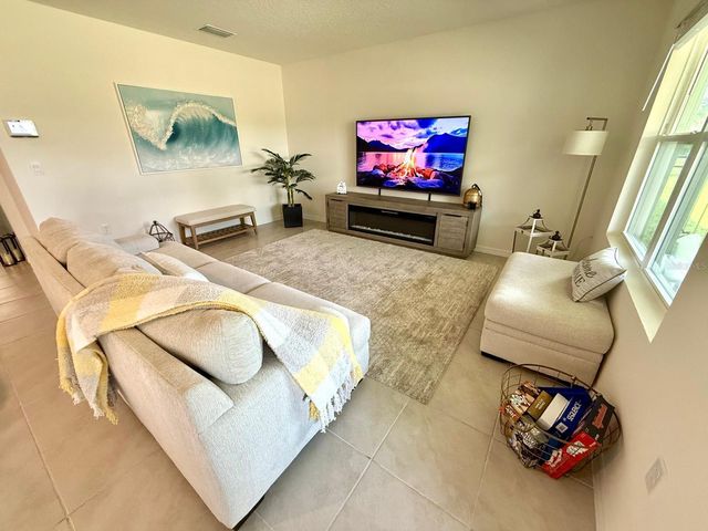 17132 EDGEMONT LANE, Clermont, FL 34714