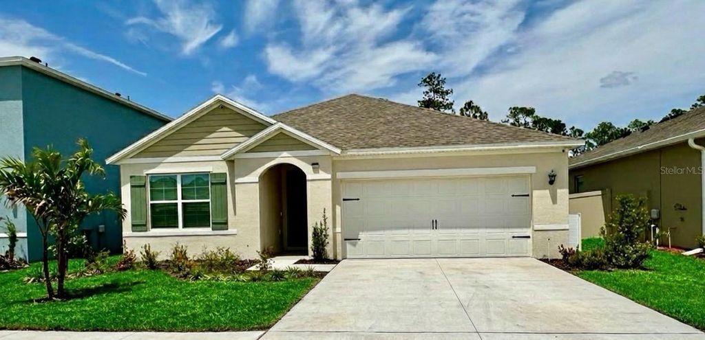 Image 2 of property listing at 17132 EDGEMONT LANE, Clermont, FL 34714