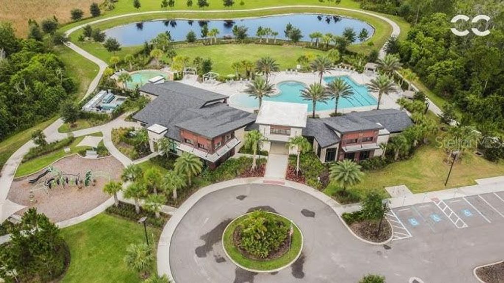 Image 24 of property listing at 17132 EDGEMONT LANE, Clermont, FL 34714