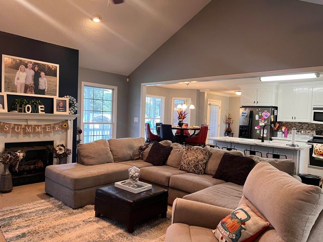 205 Farm Wind Rd, Gaffney, SC 29341