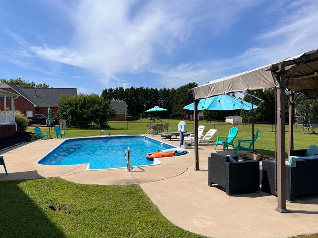 205 Farm Wind Rd, Gaffney, SC 29341