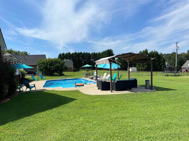 205 Farm Wind Rd, Gaffney, SC 29341