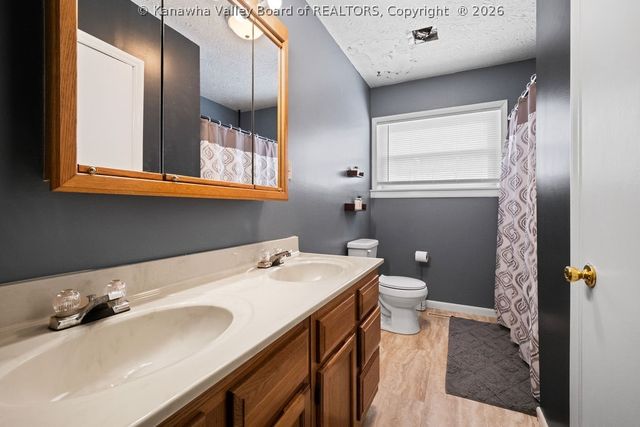 9 Samantha Drive, Clendenin, WV 25045