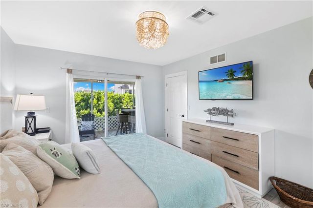 101 San Salvador ST, Naples, FL 34113