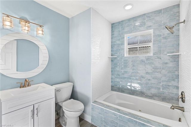 101 San Salvador ST, Naples, FL 34113