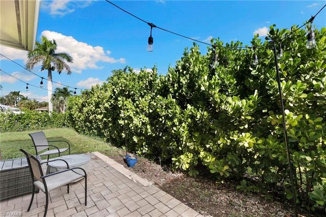 101 San Salvador ST, Naples, FL 34113