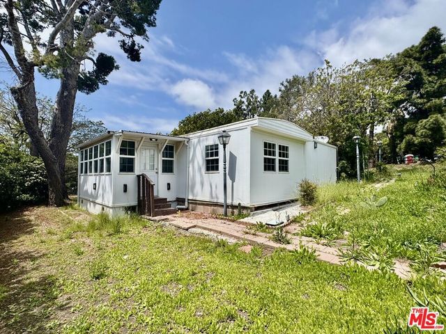 27555 Pacific Coast Highway, Malibu, CA 90265