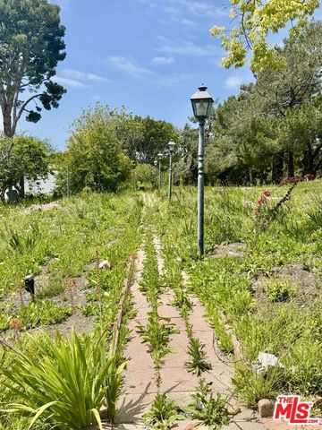 27555 Pacific Coast Highway, Malibu, CA 90265