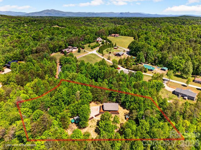 443 Cascades Parkway, Nebo, NC 28761