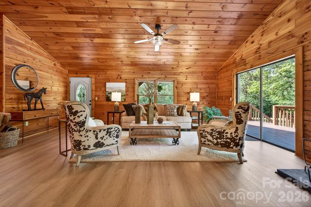 443 Cascades Parkway, Nebo, NC 28761