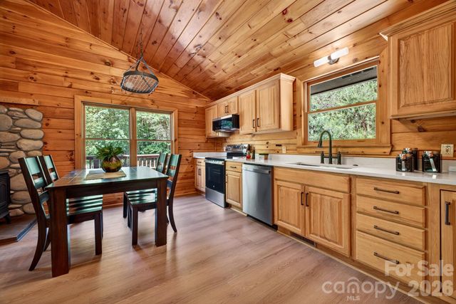 443 Cascades Parkway, Nebo, NC 28761
