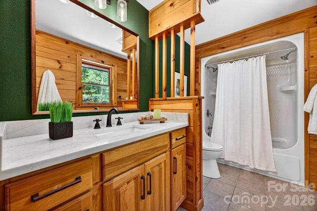 443 Cascades Parkway, Nebo, NC 28761