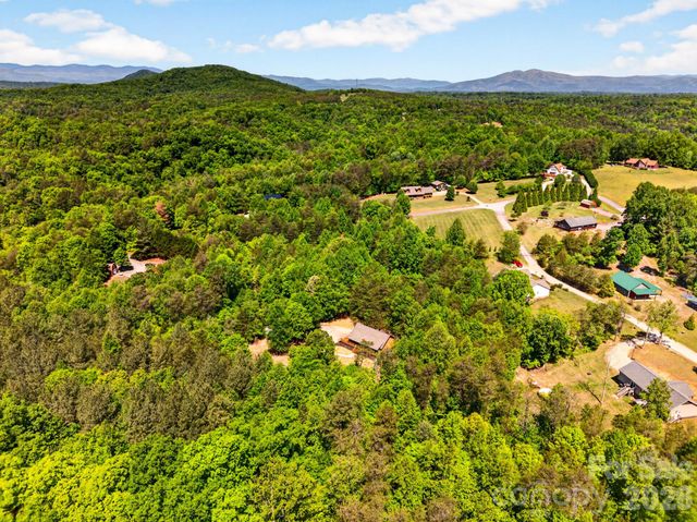 443 Cascades Parkway, Nebo, NC 28761