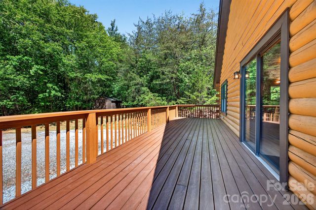 443 Cascades Parkway, Nebo, NC 28761