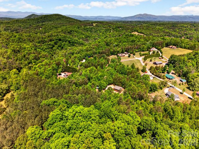 443 Cascades Parkway, Nebo, NC 28761