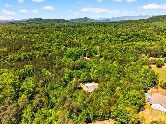 443 Cascades Parkway, Nebo, NC 28761