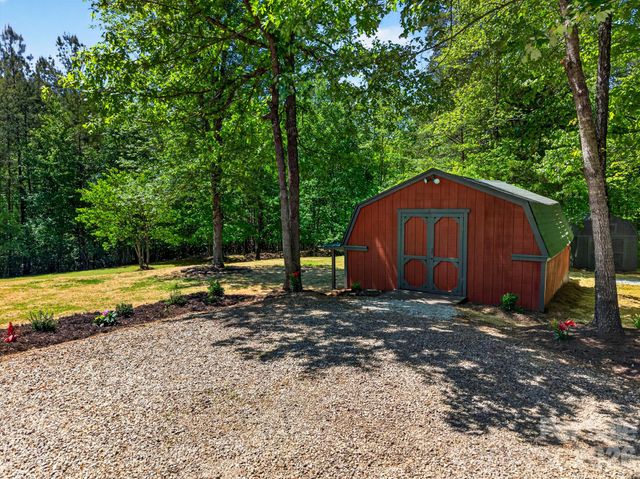 443 Cascades Parkway, Nebo, NC 28761