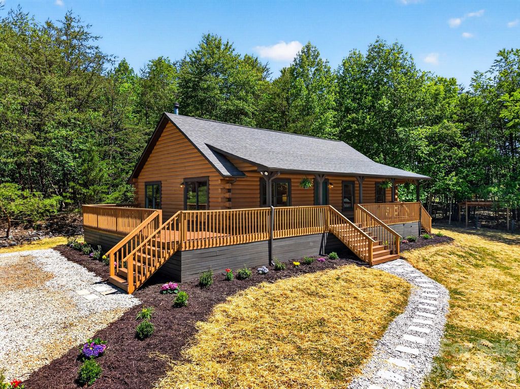 443 Cascades Parkway, Nebo, NC 28761