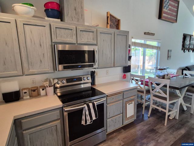 1023 Randall Wy, Independence, OR 97351