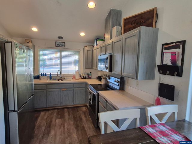 1023 Randall Wy, Independence, OR 97351