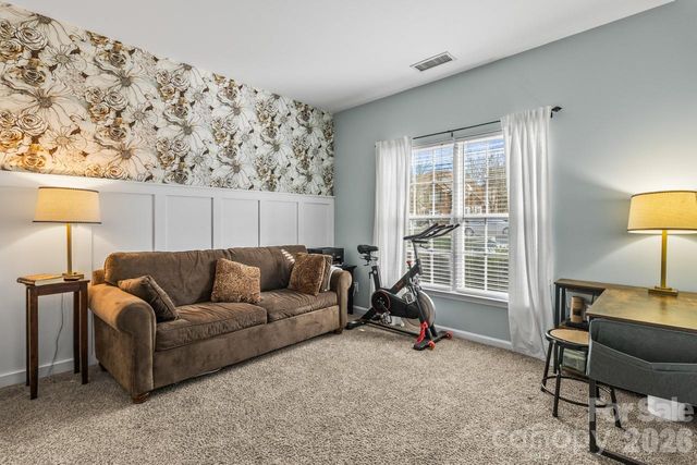 5715 Whitegate Lane, Charlotte, NC 28269