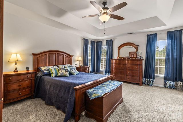 5715 Whitegate Lane, Charlotte, NC 28269