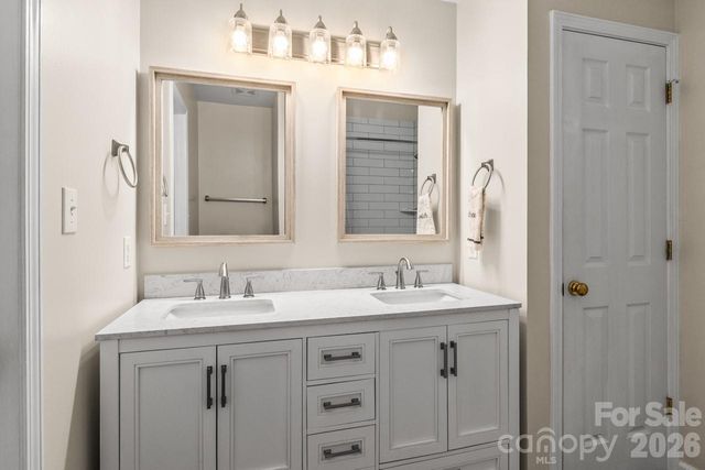 5715 Whitegate Lane, Charlotte, NC 28269