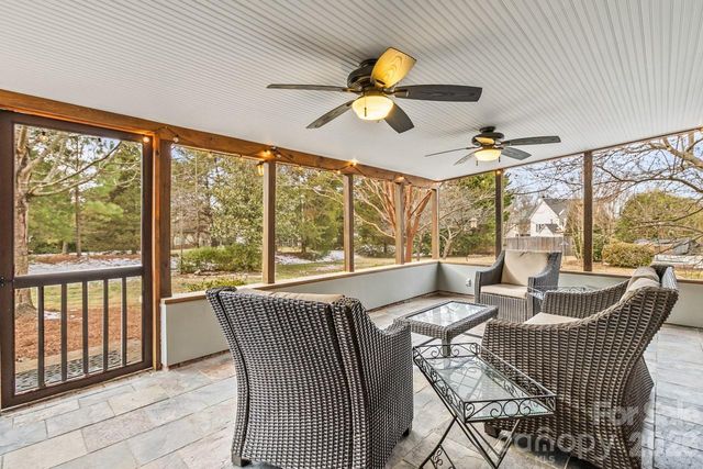 5715 Whitegate Lane, Charlotte, NC 28269