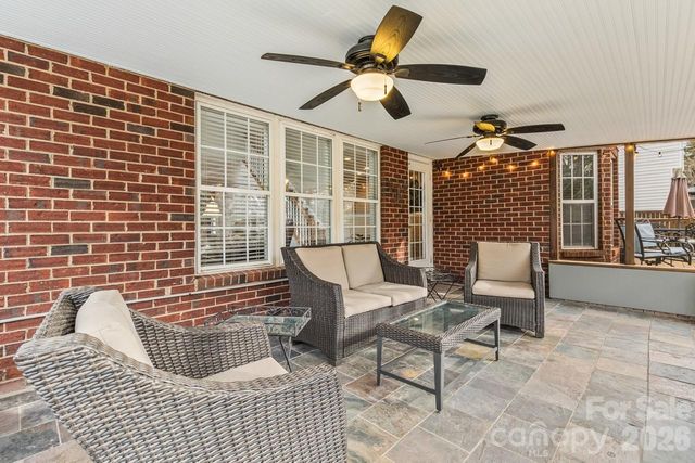 5715 Whitegate Lane, Charlotte, NC 28269