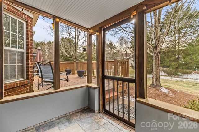 5715 Whitegate Lane, Charlotte, NC 28269