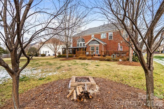 5715 Whitegate Lane, Charlotte, NC 28269