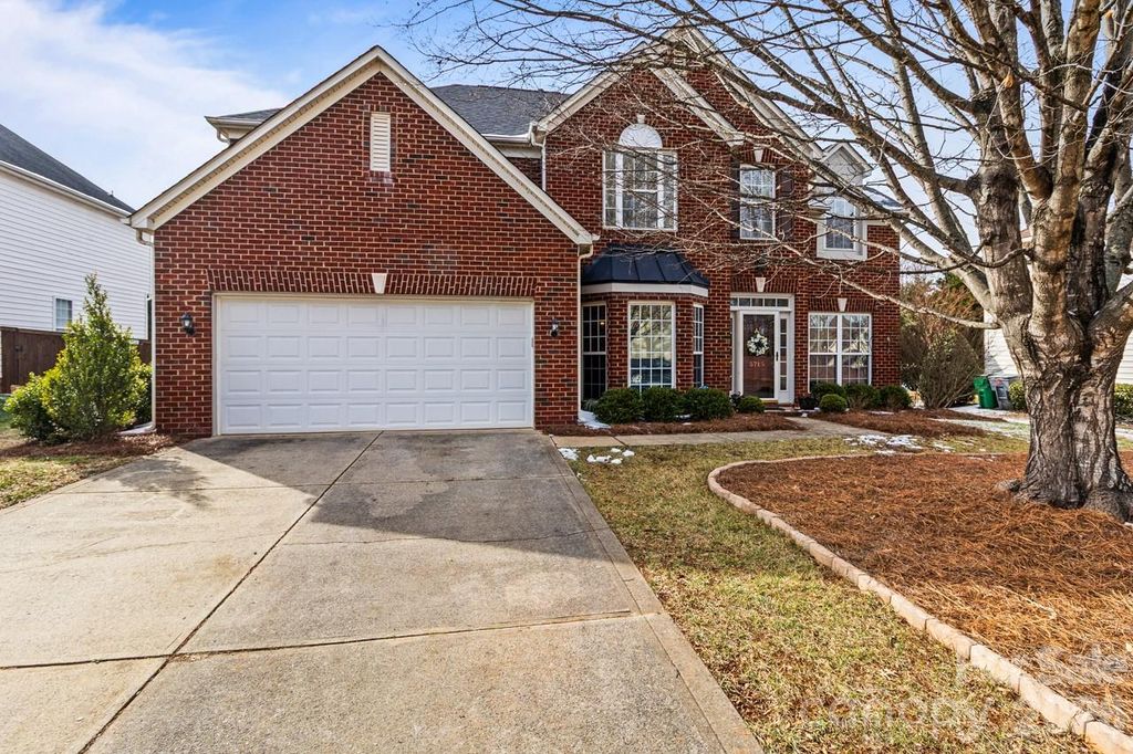 5715 Whitegate Lane, Charlotte, NC 28269