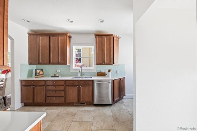 649 S Ogden Street, Denver, CO 80209
