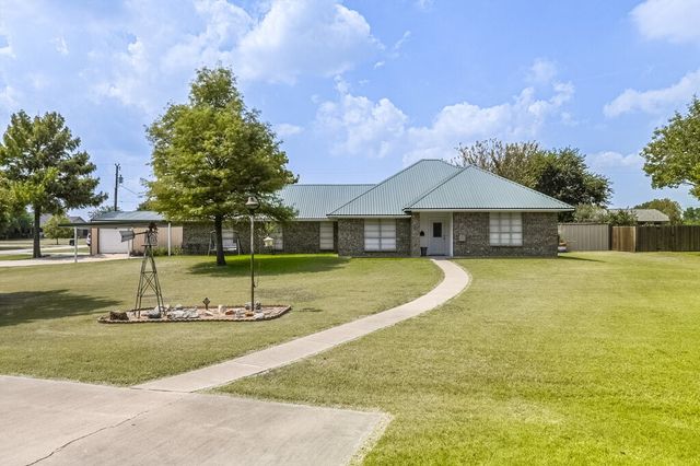 111 Kirk Road, Midlothian, TX 76065