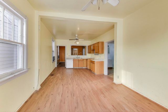 9027 S Drexel Avenue, Chicago, IL 60619