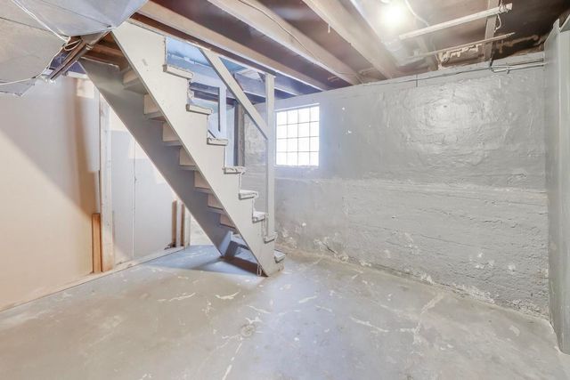 9027 S Drexel Avenue, Chicago, IL 60619