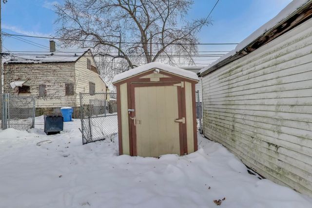 9027 S Drexel Avenue, Chicago, IL 60619