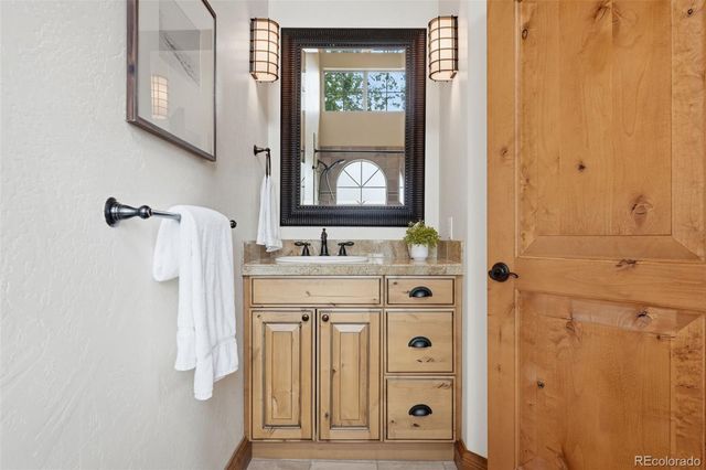 2196 S Washington Street, Denver, CO 80210