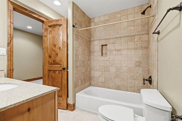 2196 S Washington Street, Denver, CO 80210