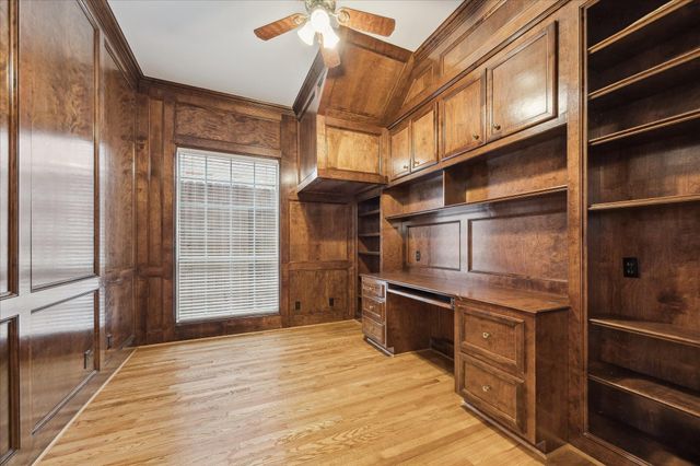 5107 Locust Street, Bellaire, TX 77401