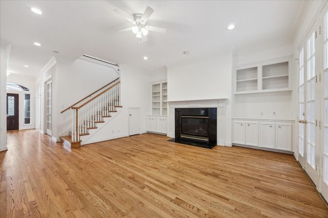 5107 Locust Street, Bellaire, TX 77401