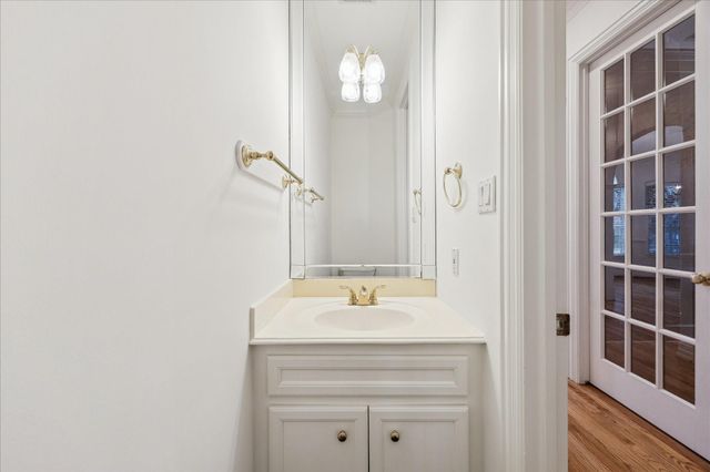 5107 Locust Street, Bellaire, TX 77401