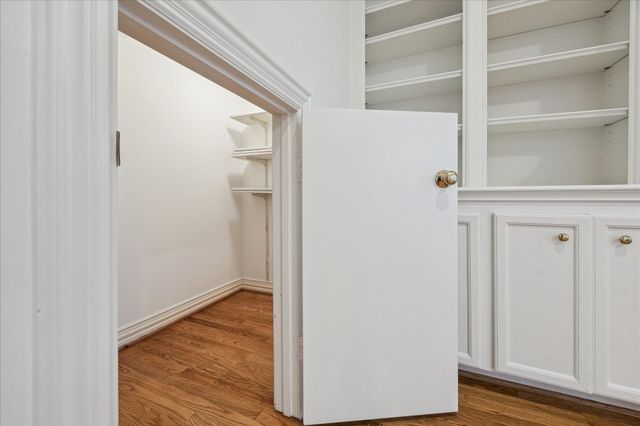 5107 Locust Street, Bellaire, TX 77401