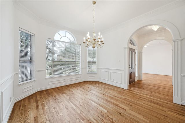 5107 Locust Street, Bellaire, TX 77401