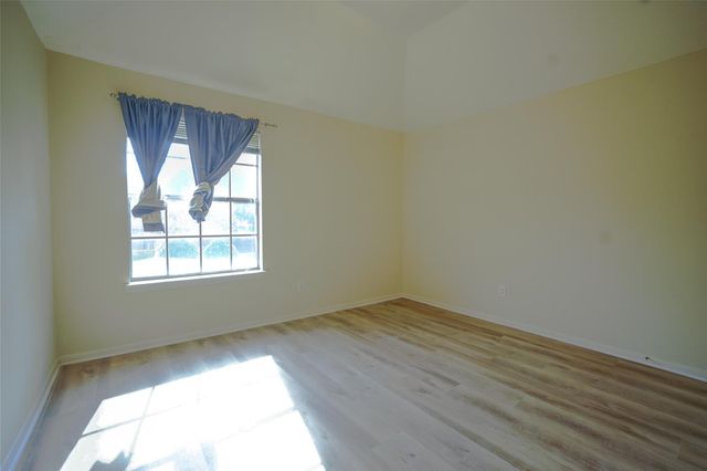 5602 Whisper Ridge Drive, Sugar Land, TX 77479